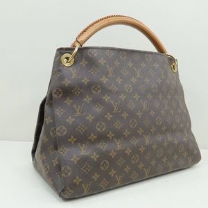 Louis Vuitton Artsy MM Monogram.